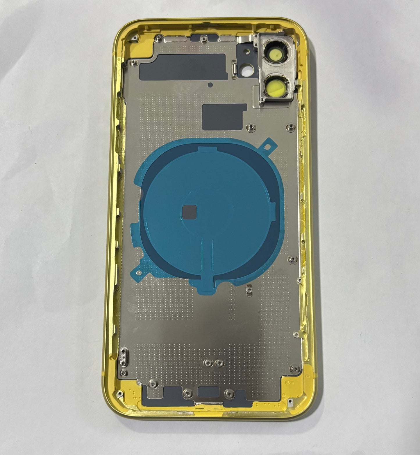 Chasis / Housing / Carcasa para iPhone 11 Amarillo